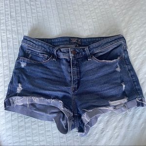 Abercrombie & Fitch Harper low rise Jean shorts size 6